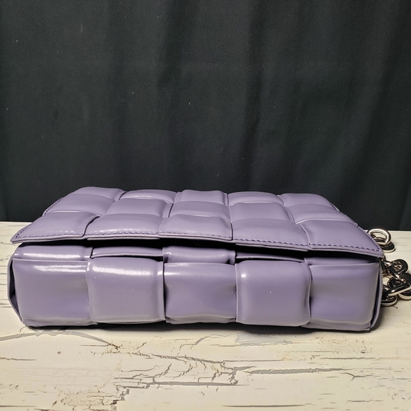 Inspired Shoulder Bag in Purple Cowhide with a Weighted Chain Strap - Picture 6 of 16